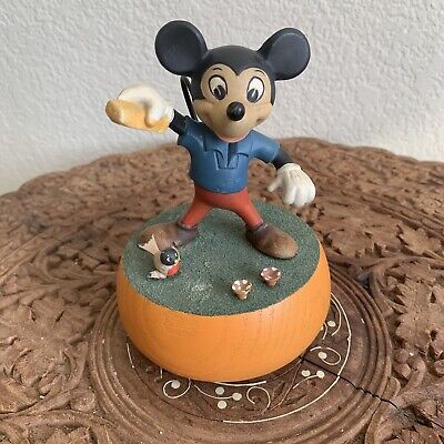 Vintage 1971 Walt Disney ANRI Italy 5” Tall Carved Wood Vintage 1971 Walt Disney ANRI Italy 5” Tall Carved Wood