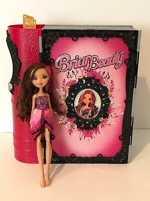 Review Ever After High Briar Beauty - Thronecoming Playset 