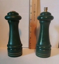 Vintage Olde Thompson Salt & Pepper Mill Set Green USA Made