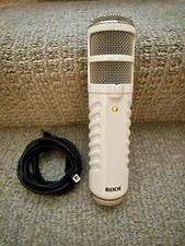 Rode Podcaster USB Dynamic Mic White - IXTECH Boom Arm, LED Desk Ring Lighting