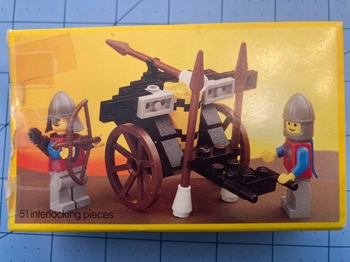 Vintage LEGO Castle: Siege Cart (6012)