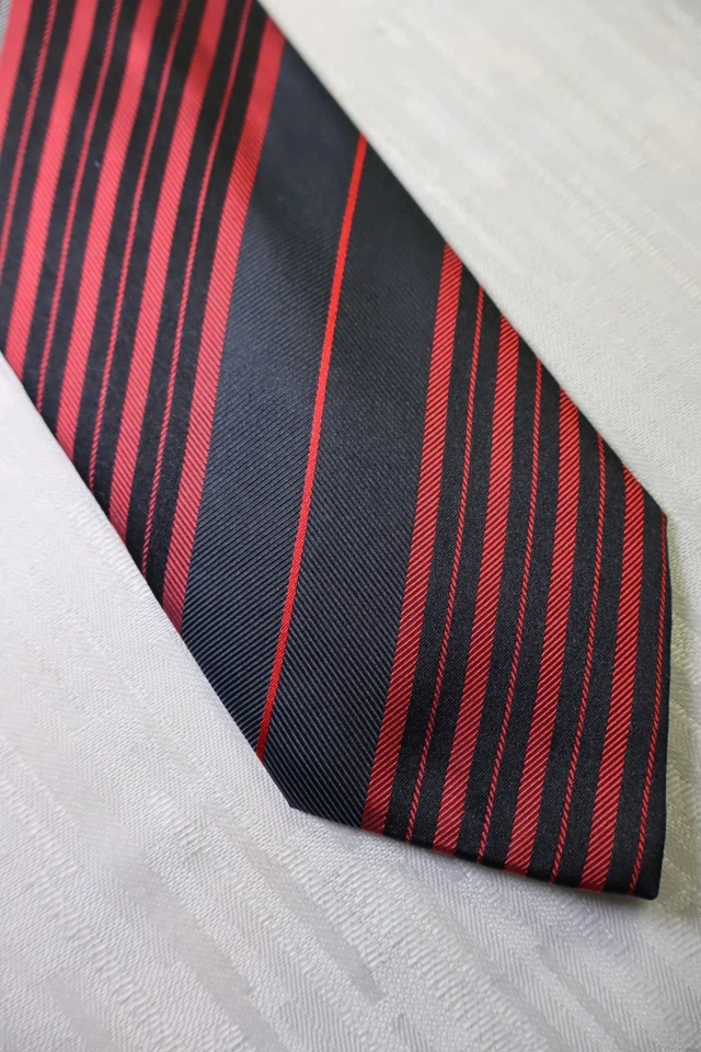 Moschino Milan en Soie Noeu Cravate Made IN Italy Vintage Classique - Photo 2/4