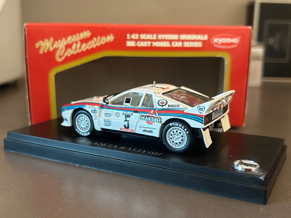Lancia Rally 037 Rally Tour de Corse Kyosho 1:43 - Immagine 3 di 4