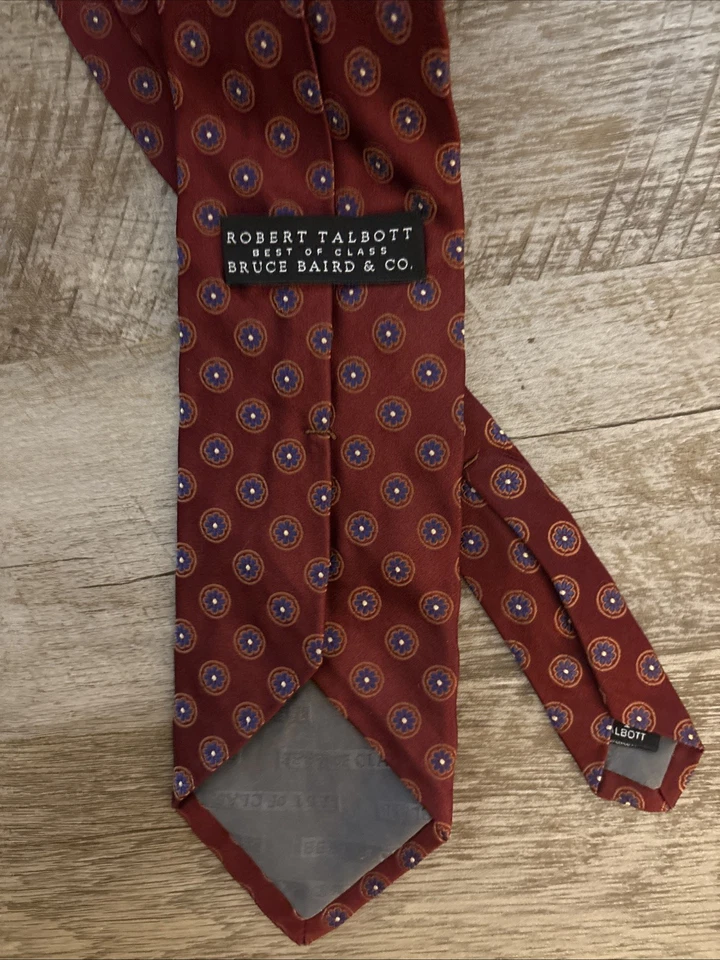 Corbata medallón seda Robert Talbott "Best of Class" Borgoña Foto 2 de 3