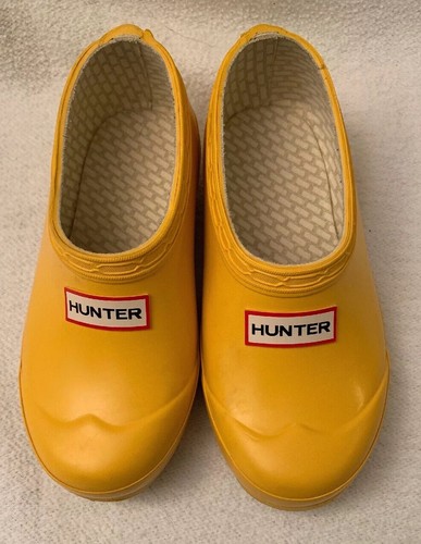hunter slip ons