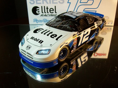 Ryan Newman #12 Alltel Autographed W/COA 2006 Dodge Charger 1 of 300 1:24 - Picture 9 of 12