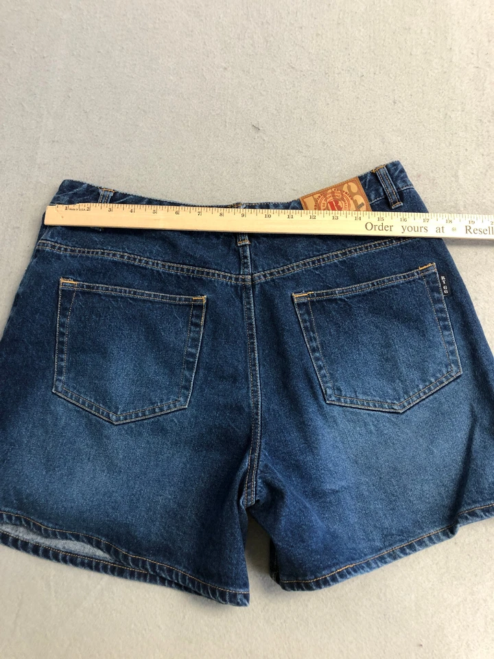 Route 66 Women's 16 Bottoms Blue Short Denim Shorts - Image 4 of 4