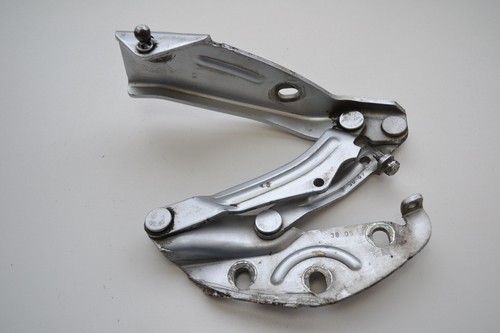 VW Phaeton Motorhaubenscharnier Rechts 3D0823302D 3.0 TDI 3D 2005 RHD 2250583