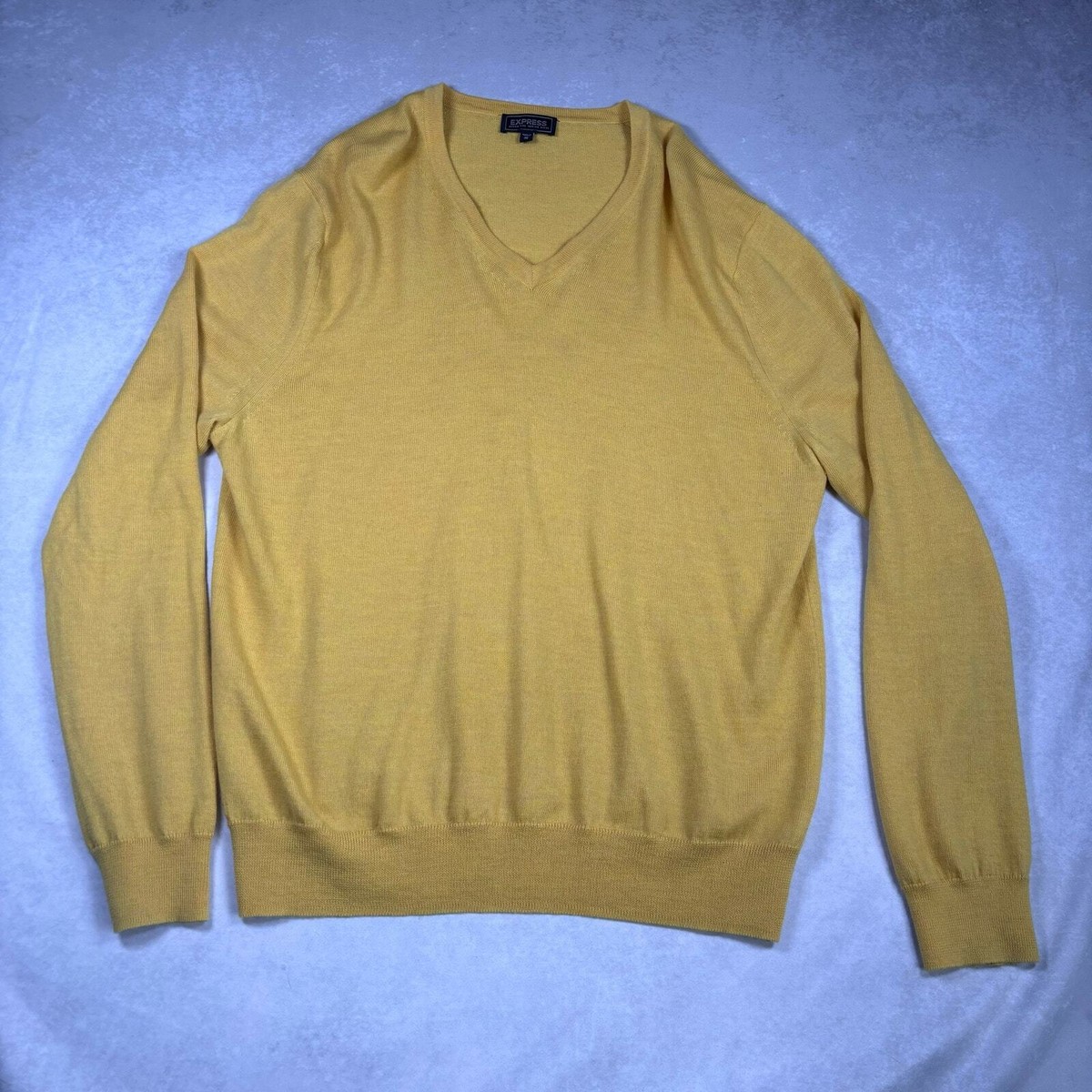 V Neck Yellow Merino Wool Sweater EXPRESS Extra Fine Merino Wool