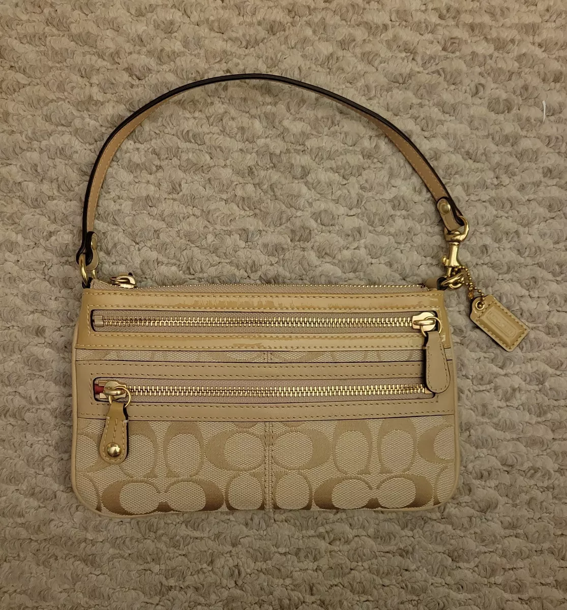 coach pochette bag