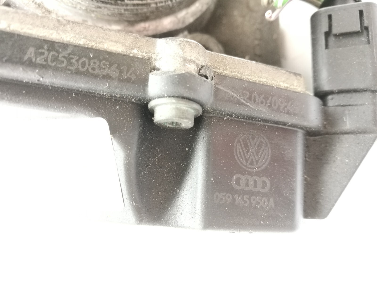 AUDI Q5 SQ5 Throttle Body Valve Intake Flap 059145950A eBay