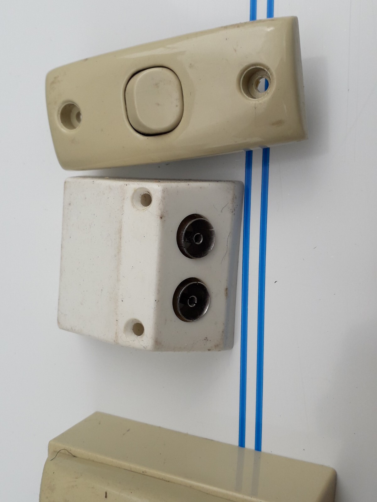 Caravan Motorhome Camper Van Conversion Plig 5x mains Sockets Switches