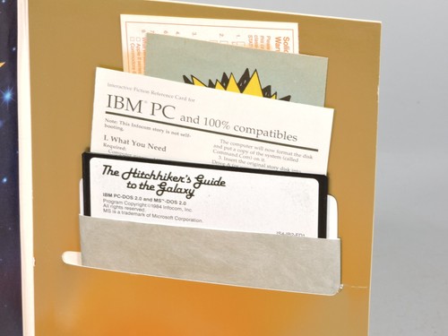 Infocom Hitchhikers Guide to the Galaxy for IBM Compatibles 5.25 Disk MS-DOS 2.0 - Picture 5 of 5