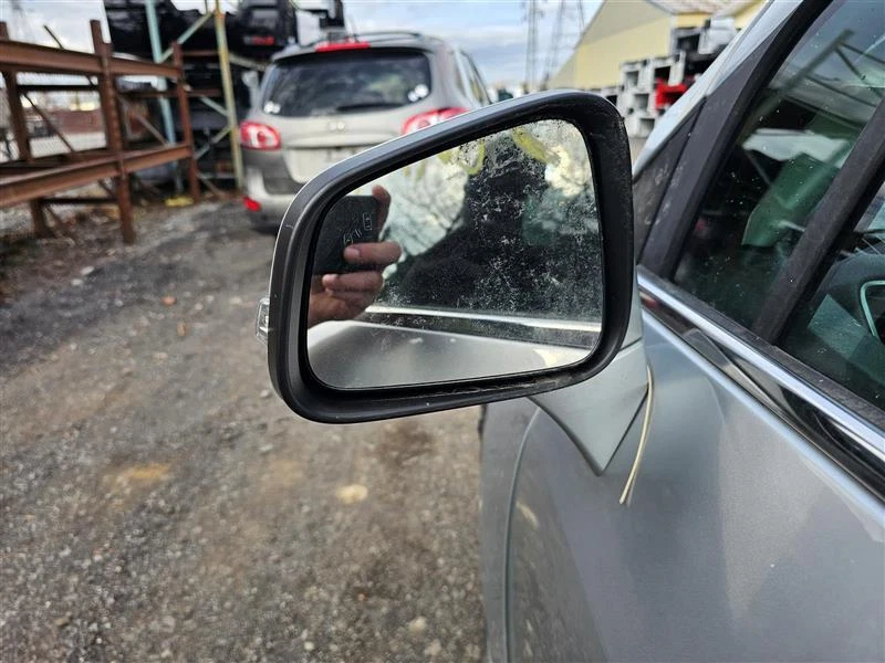 Used Front Right Door Window Regulator Front fits: 2015 Buick Encore electric Fr Foto 2 de 4