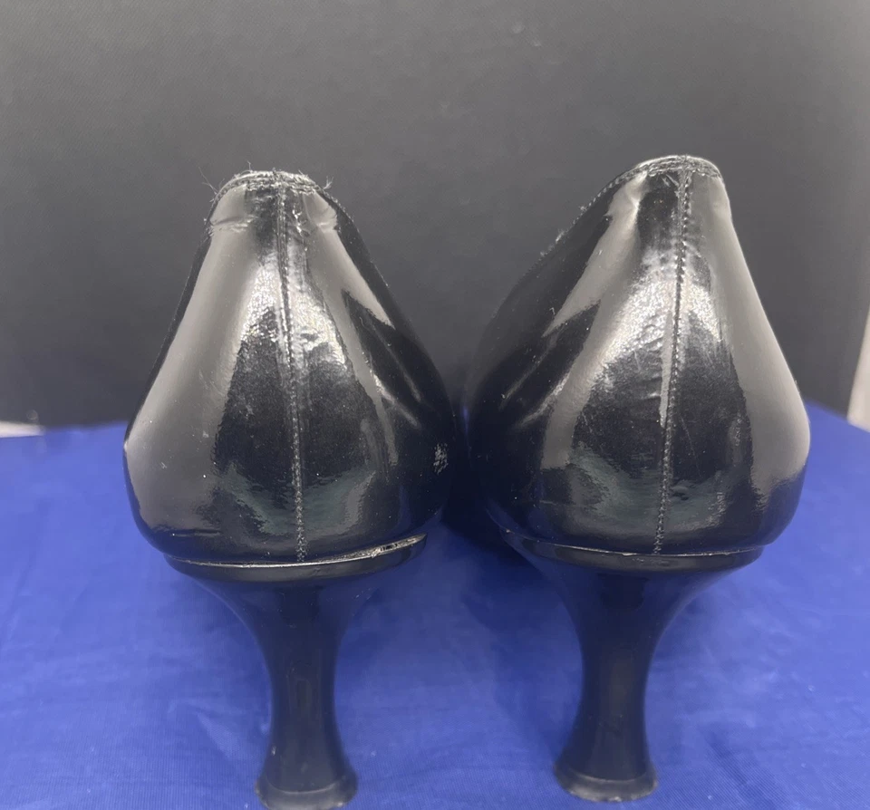 Stuart Weitzman High Heels Women Size 10.5 Black Patent Leather Pointed Toe Read - Image 4 of 4