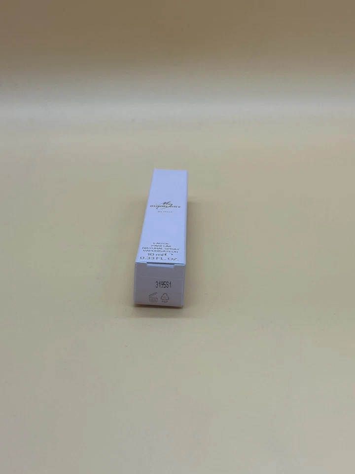 Burberry Blush de Burberry Eau De Parfum 0,33 oz/10 ml spray Foto 4 de 4