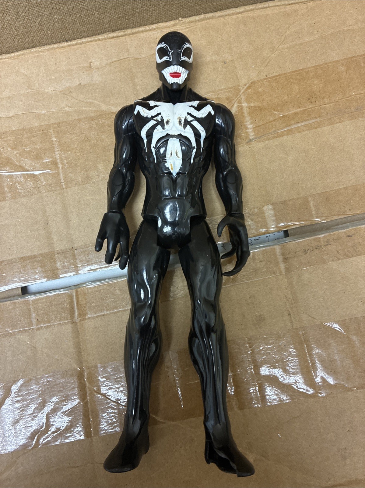 Titan Hero Series Venom 12-inch Tall Venom Action Figure