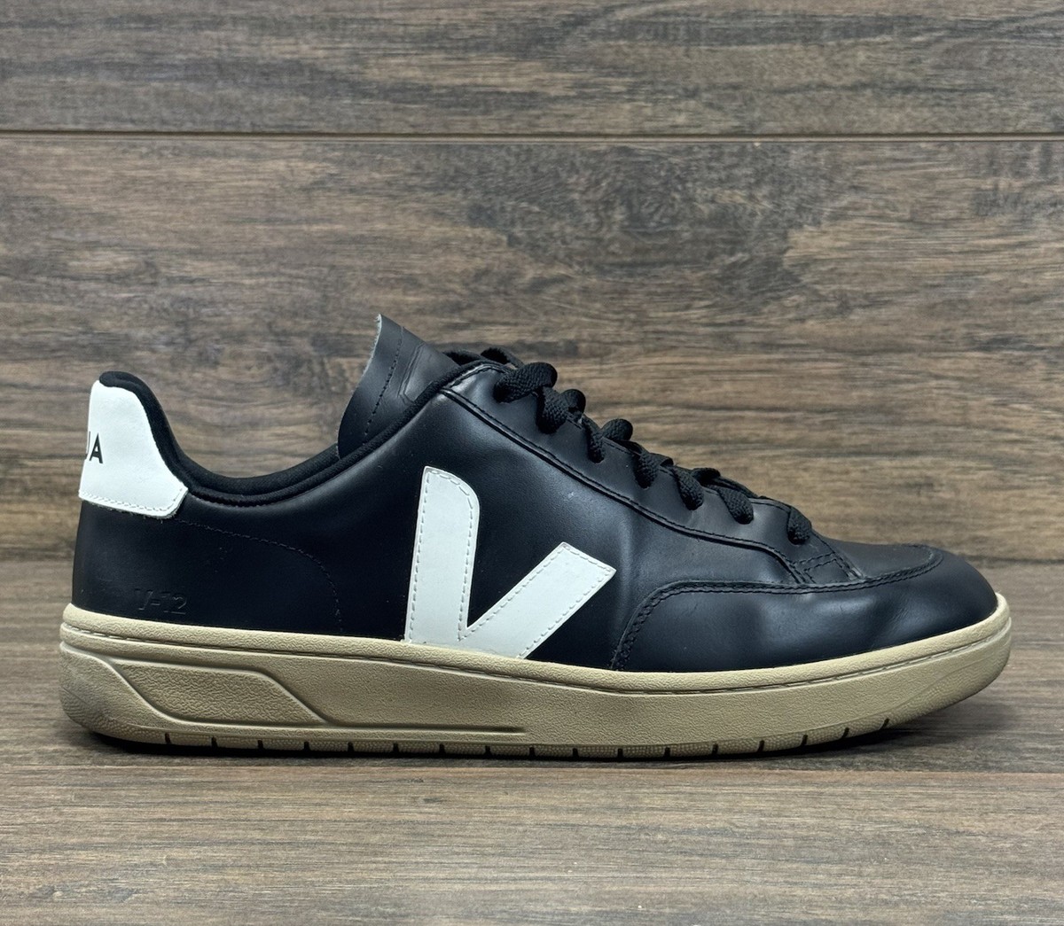Veja Shoes Men's Veja V12 Veja V-12 Shoes Mens 11 Black