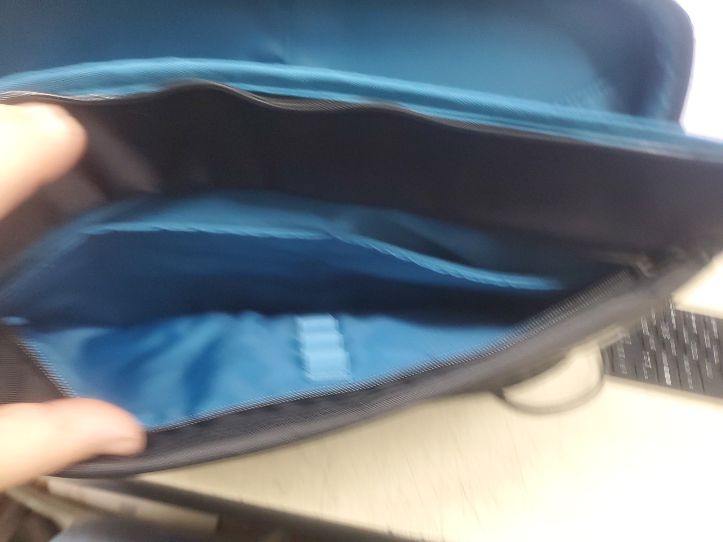 Thule Subterra Laptop Bag 15.6" Black with Blue Interior