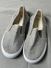 Cat  Jack Girls Gray Faux Suede Slip Ons Size 13 Silver Metallic Star Print