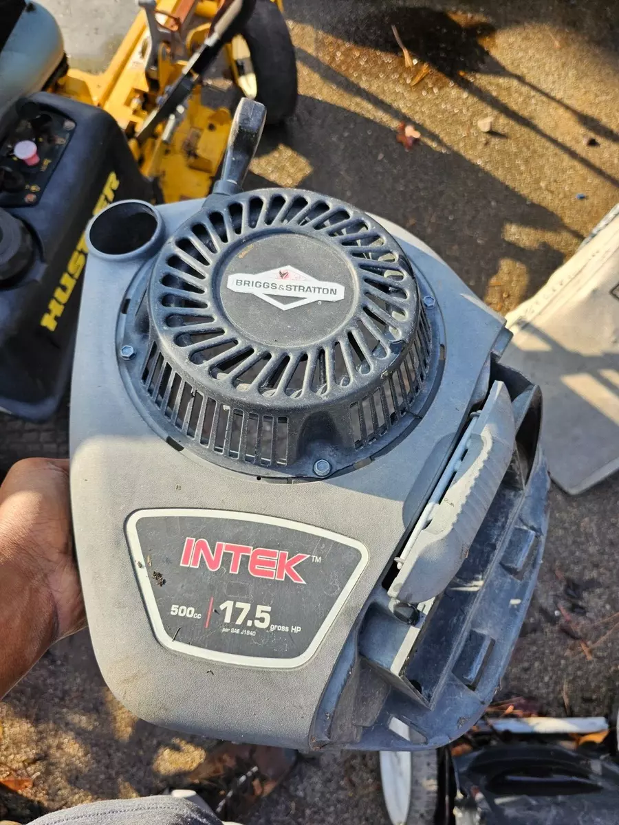 Craftsman Briggs Stratton Intek 17.5 HP Engine recoil shroud
