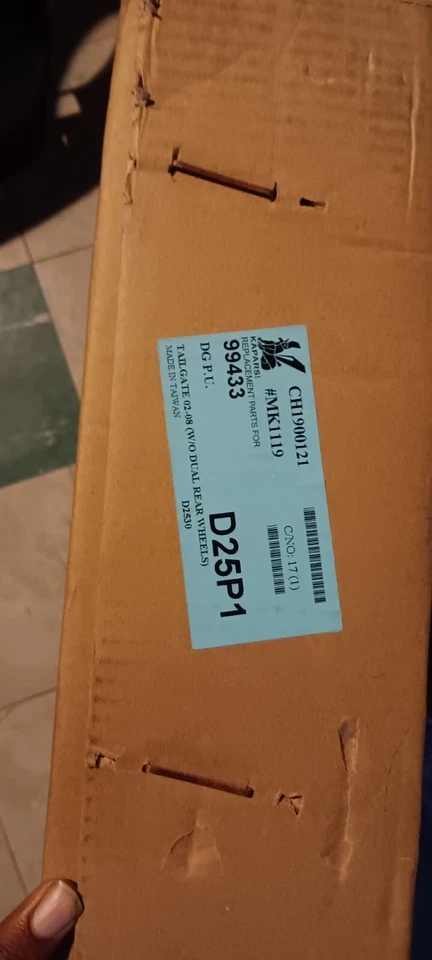 Hyundai Entourage 2007 puerta trasera pieza de repuesto Foto 3 de 3