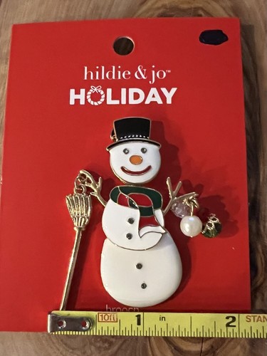 HILDIE & JO Articulated Moveable Snowman Dangling Beads Broom Brooch Pin NEW - Picture 5 of 5