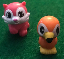 GR 02 A Pink Kitten with a White Face & A Parrot Bird Figures