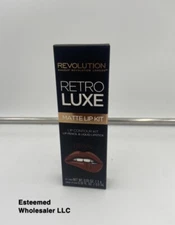 MAKEUP REVOLUTION Retro Luxe Matte Lip Contour Kit 