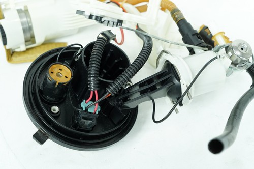 2009 Harley Touring FLTR Road Glide OEM Gas Gasoline Fuel Petrol Pump Sending - Picture 17 of 20