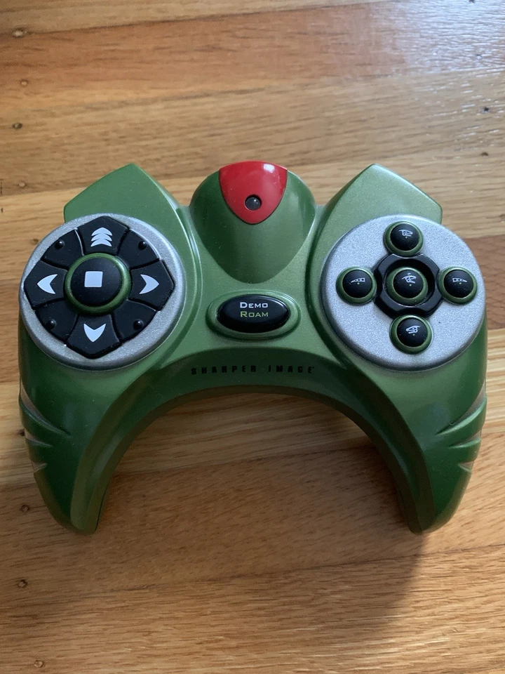 WowWee LARGE 32" Large GREEN INTERACTIVE ROBORAPTOR Dinosaur with REMOTE-TESTED - Image 2 of 4