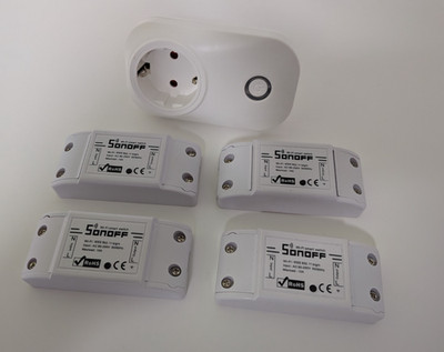 4 x SONOFF  Wi-Fi 10A Switch + 1 x Wi-Fi 10A Smart Socket - mit Tasmota