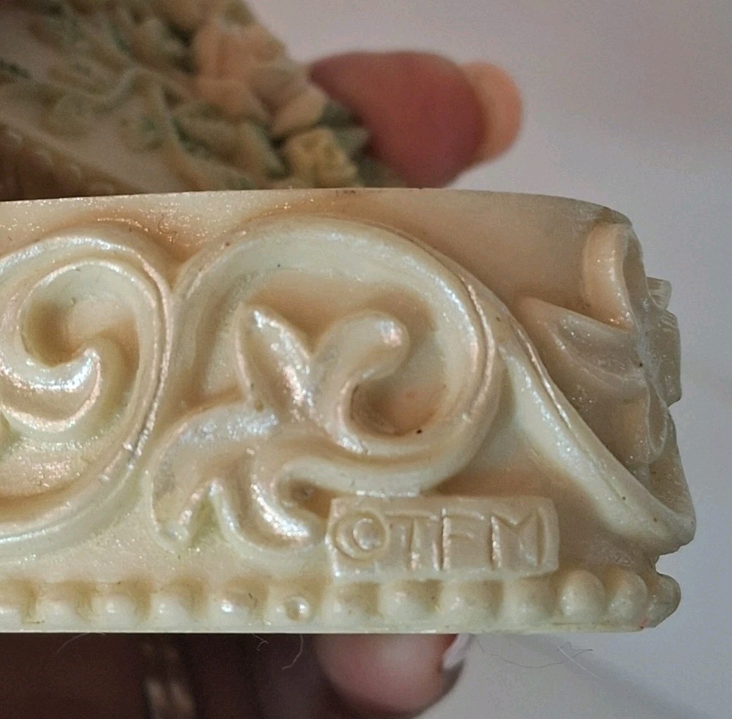 Picture 4 of 5