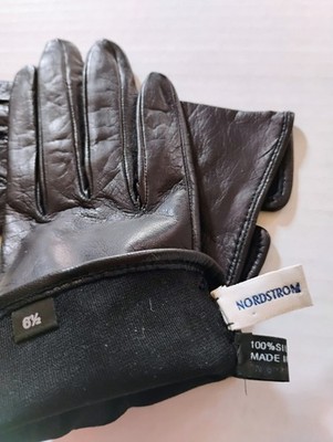NWOT ''Nordstrom'' Black Genuine Leather/100% Silk Lining Driving Gloves 6 1/2