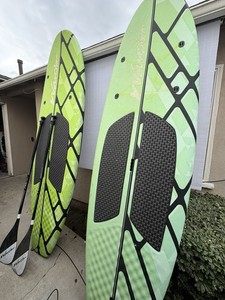 Wave storm Paddle Boards 9FT 6IN With 2 paddles Color Is Lime Green