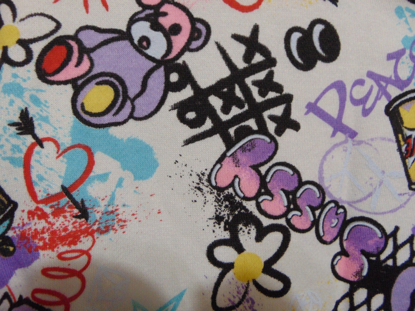 Girls Size 5/6 GRAFFITI Sassy, Bears and Hearts Fleece Top by Extremely Me NWT