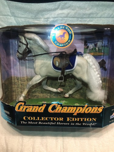 1997 Grand Champion White Arabian Stallion First Edition #50049 Empire