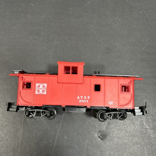 HO Scale Santa Fe ATSF 3851 Safety First Red Caboose | Zustand: Used
