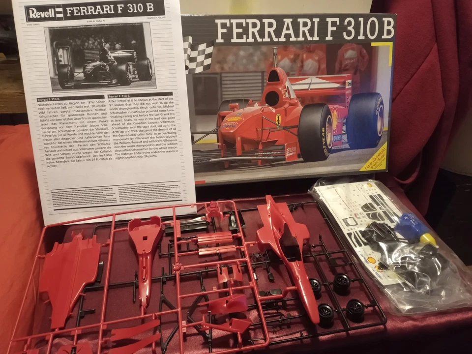Ferrari F310B (1:24) - REVELL - Immagine 2 di 3