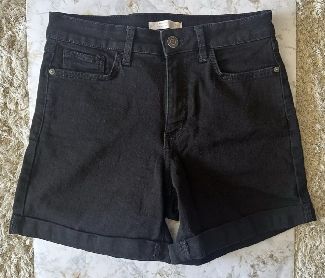 LC Lauren Conrad Black Denim Cuffed Shorts Women’s Size 6