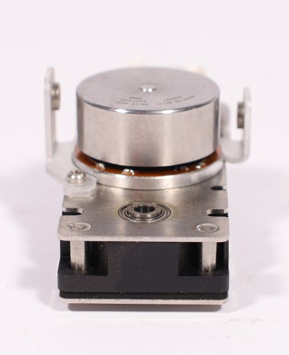 (Lots of 16) Maxon Compact Stepping Motors (635391) with Gearboxes (5420201) - Picture 6 of 7