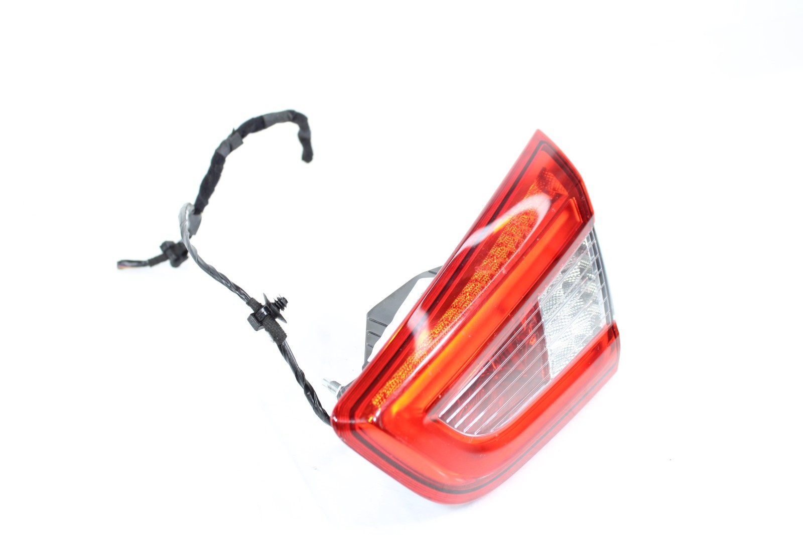 🚀 2014-2019 MASERATI GHIBLI SQ4 REAR RIGHT PASSENGER SIDE INNER TAIL LIGHT OEM