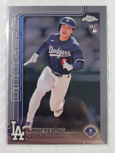 2025 Topps Chrome Hyeseong Kim RC #152 Los Angeles Dodgers