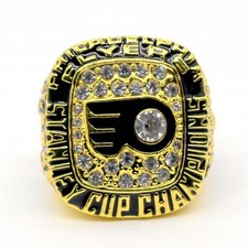 Stanley Cup Game Two Hockey Card Giveaway From Upper Deck 22