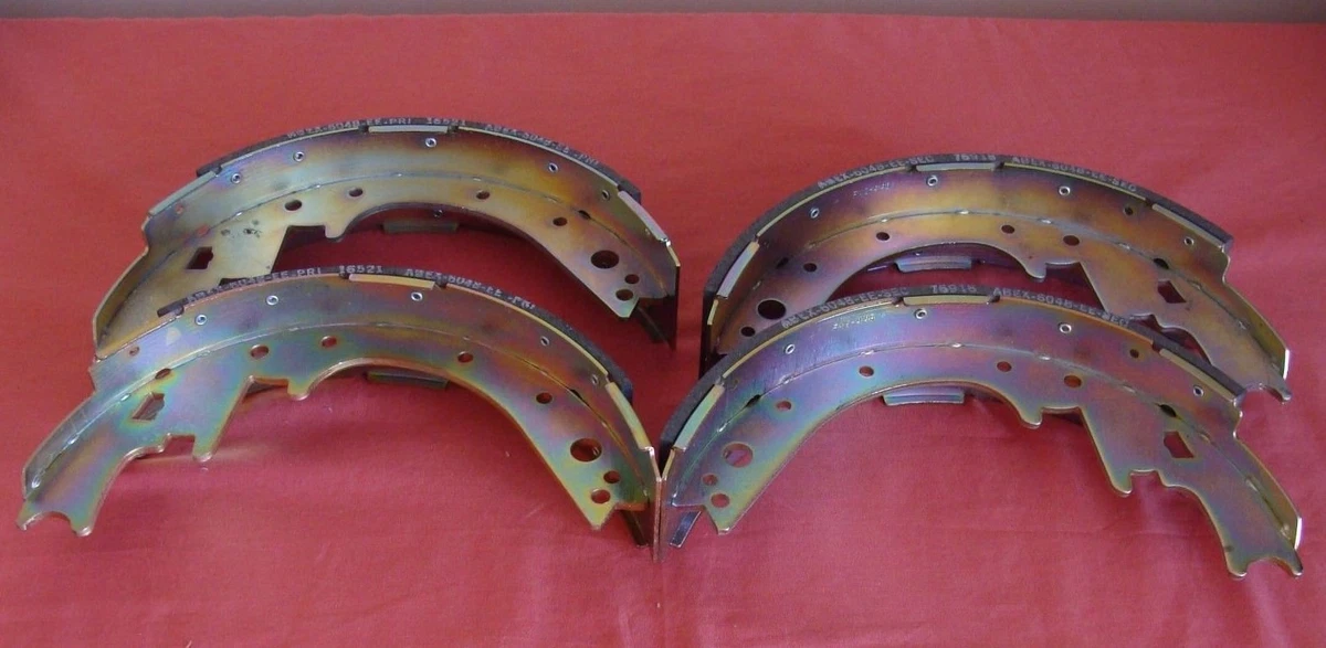 V2012833 NEW OLD STOCK MOPAR OEM REAR BREAK SHOES 4761833 | eBay