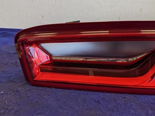 2016-2018 Chevrolet Camaro LS LT SS Passenger Taillight Lamp Lens New Take Off - Foto 2 di 12