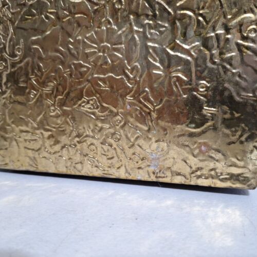 Vintage Brass On Wood Coal Kindling Fire Log Box Embossed Village Dinner Scene - Picture 4 of 15