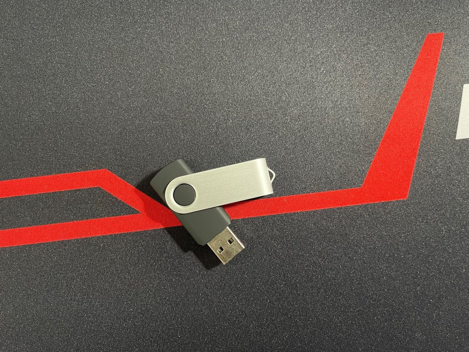 Mac OS X High Sierra 10.13 Bootable USB Drive Install/Repair Service