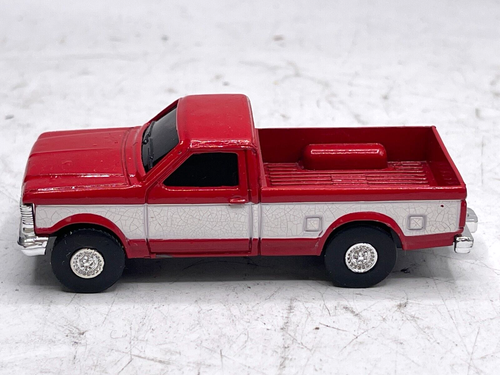 ERTL Metal Pressed Ford F-150 Red and White Pick Up Truck. 1/64 Scale - Picture 5 of 6
