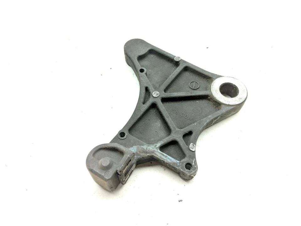 Suporte de montagem de pinça de freio 85 Honda Goldwing 1200 GL1200 - Imagem 2 de 4